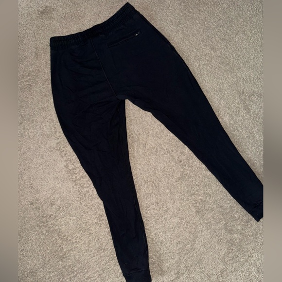 Vanquish joggers size medium better than yesteday joggers - Picture 2 of 2